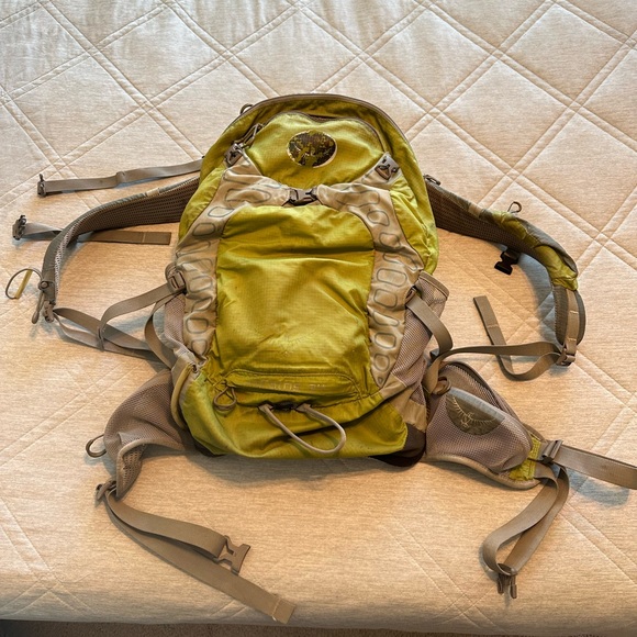 OSPREY Bags Osprey Stratos 24 Hiking Bag Poshmark